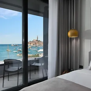 Delfin 4*, Rovinj Kroatien